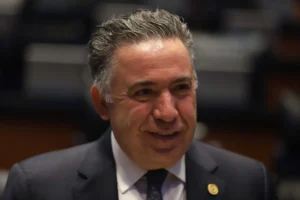 Enrique Inzunza en el Senado
