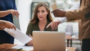 estrés laboral en las mujeres
