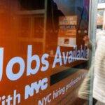 ¿Se fortalece el mercado laboral? Estados Unidos reporta un repunte inesperado en la contratación privada.