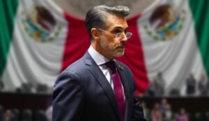 sergio mayer renuncia morena