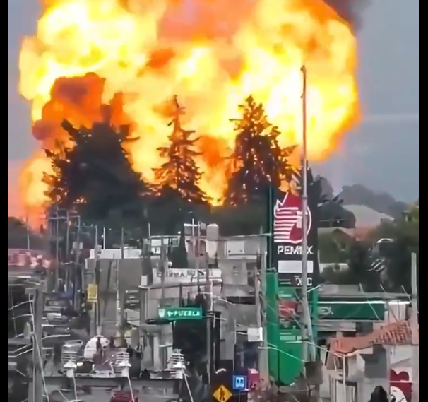Explotan pipas de gas
