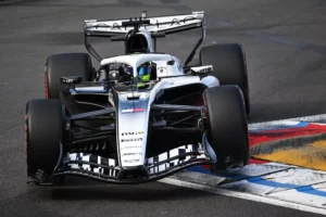 Checo Pérez no hará FP1