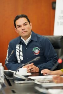 ENRIQUE VARGAS SENADOR (2) (1)