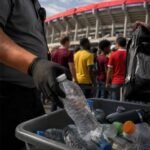 FIFA permitirá botellas de agua desechables en los estadios del Mundial 2026 tras críticas por riesgo de calor extremo