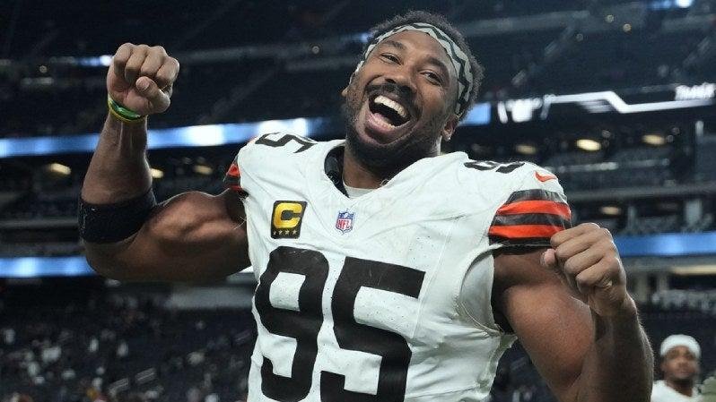 Myles Garrett cambio Rams