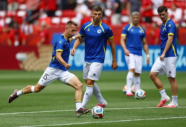 alineaciones Canadá Bosnia