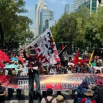 ¡Toman las calles! Inicia huelga magisterial con mega marcha rumbo al Zócalo