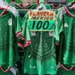 Decomisan miles de playeras falsas en CDMX: ¿A cuánto asciende la multa por vender playeras “piratas” rumbo al Mundial 2026?