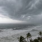 ¡Alerta máxima! Poderoso ciclón tropical impactará las costas mexicanas en 48 horas