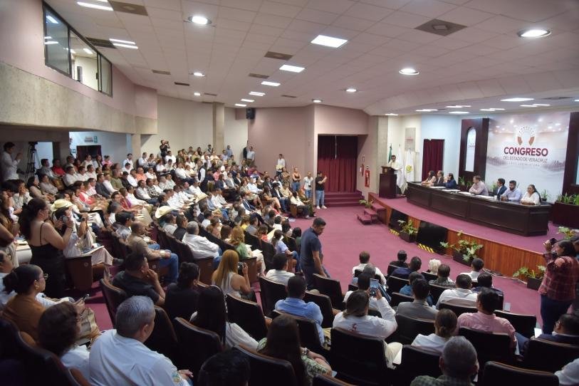 Ocultan gasto en 94% de Congresos
