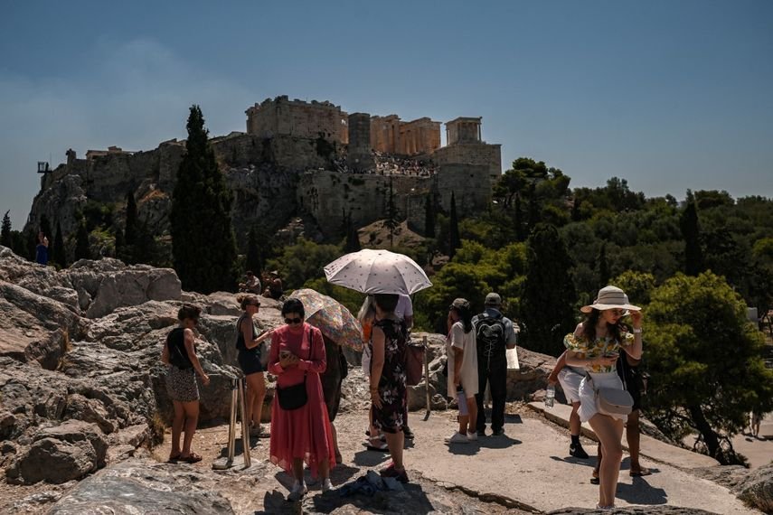 Apuñalan turistas extranjeros Atenas