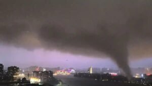 muertos heridos tornados China
