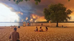 nube fuego fenómeno Francia