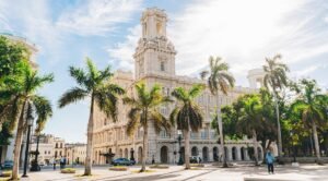 sanciones de Estados Unidos al Ministerio de Turismo