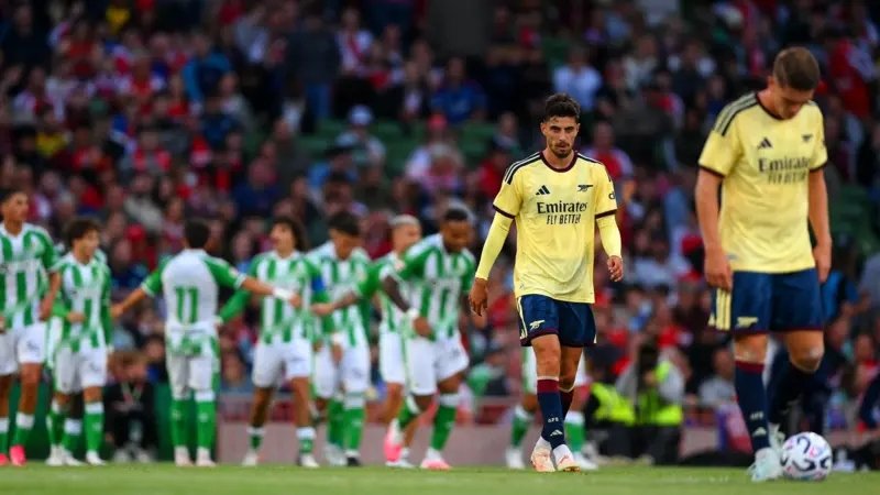 Arsenal pierde Real Betis