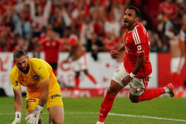 Benfica aplasta Hearts