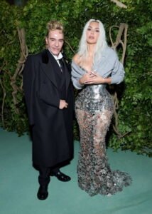 Met Gala 2027 rendirá homenaje a John Galliano