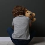 Alerta nacional por abuso infantil en vacaciones y los riesgos ocultos en el hogar